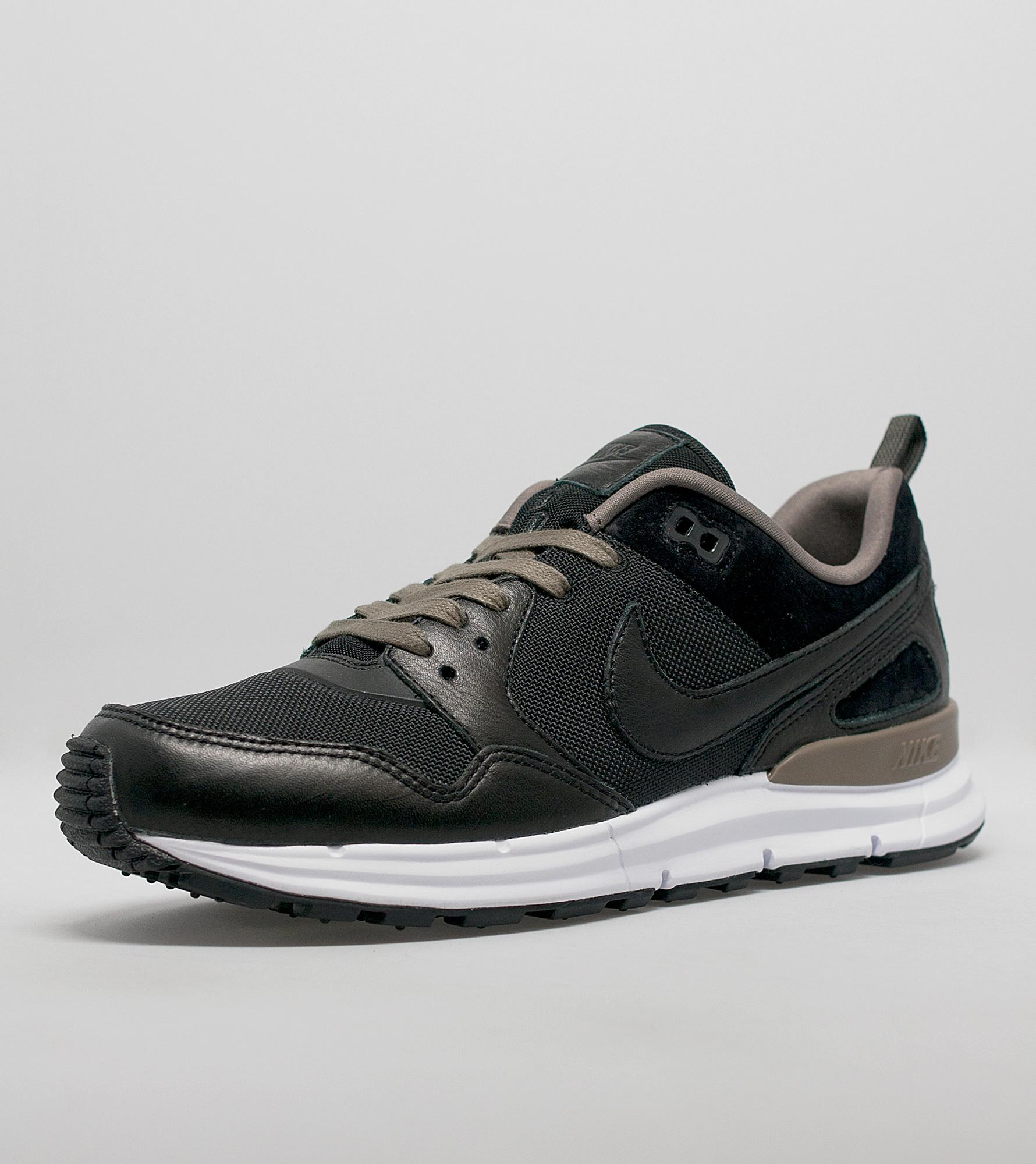 nike lunar pegasus 89 newsprint