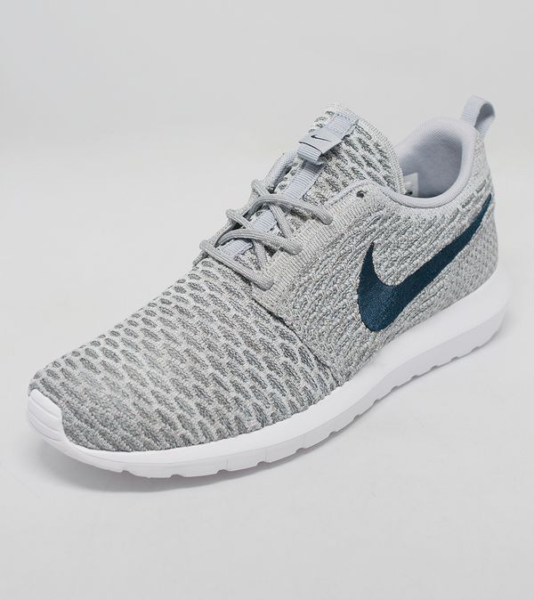 Nike Roshe One Flyknit | Size?