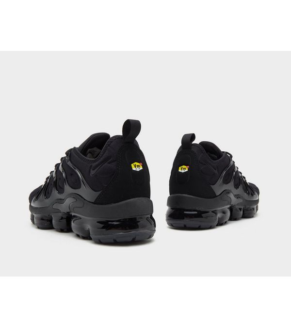 vapor max plus size 4