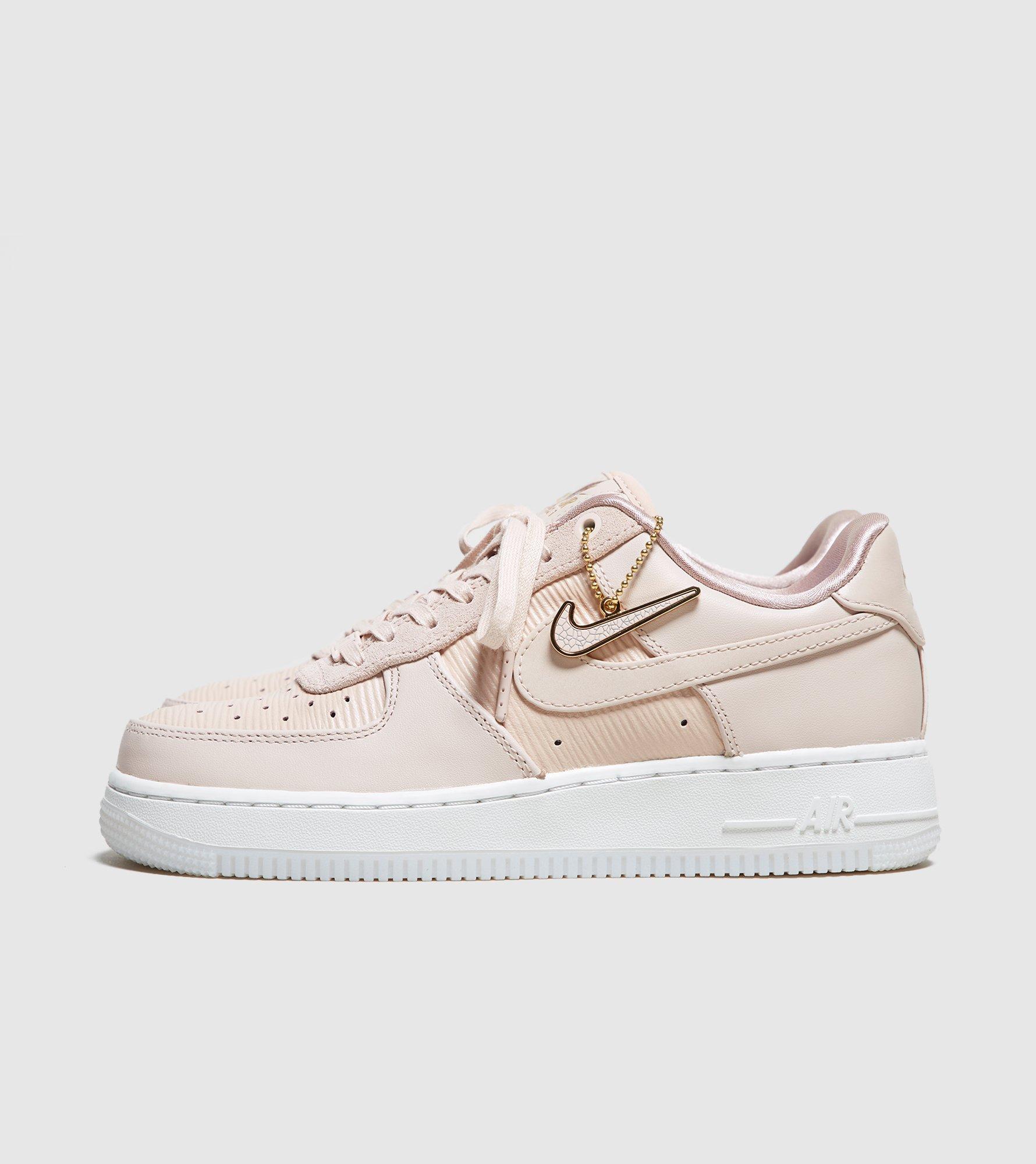 nike air force 1 07 lx rosa