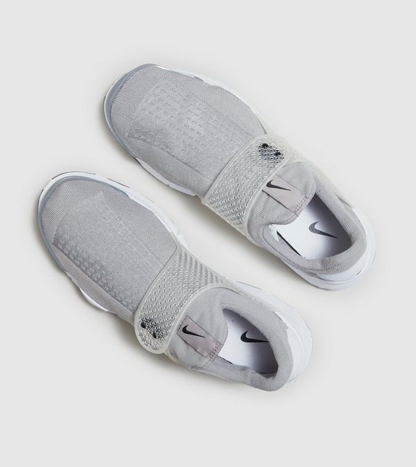 nike sock dart sizing