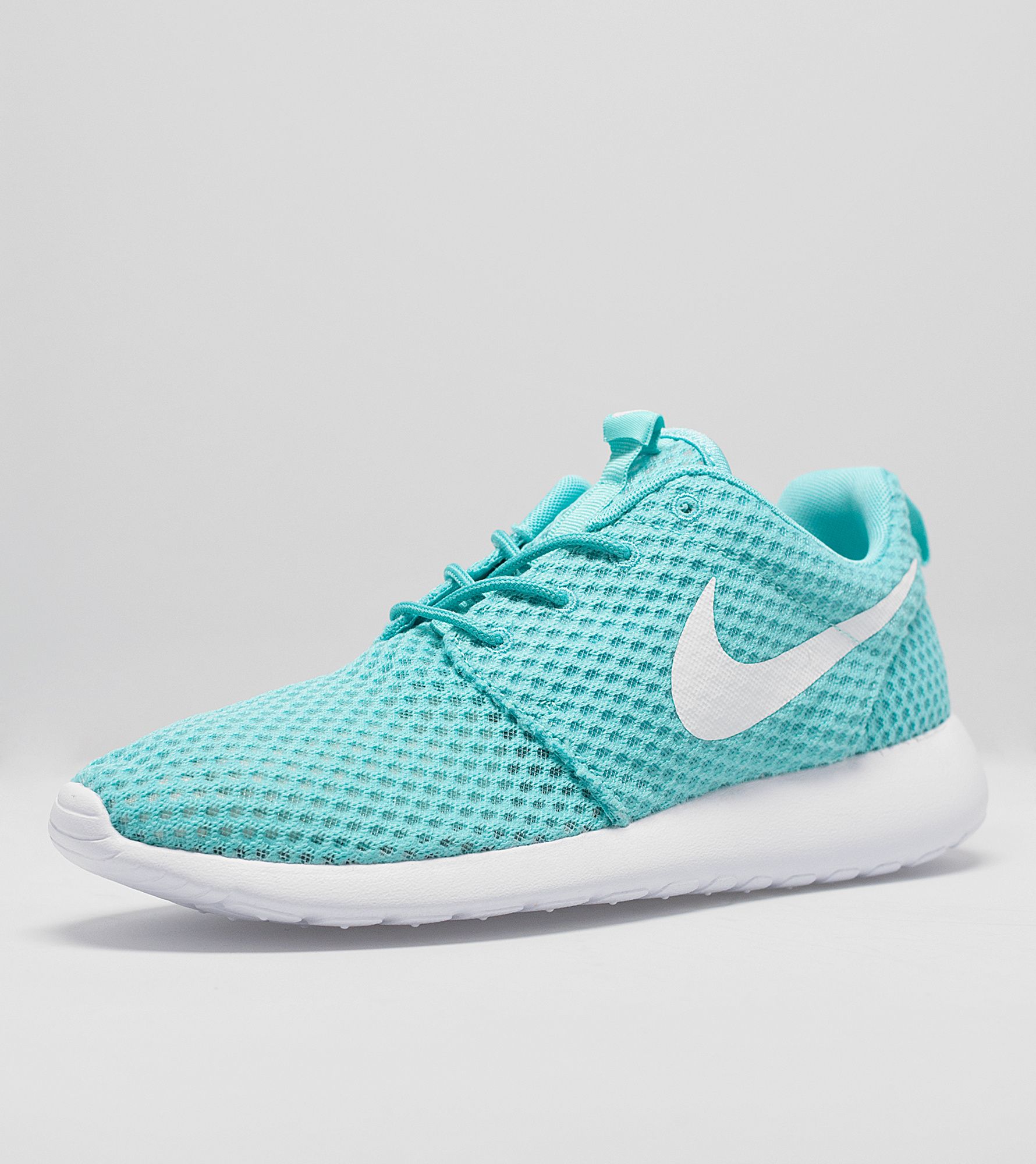 nike roshe wide width