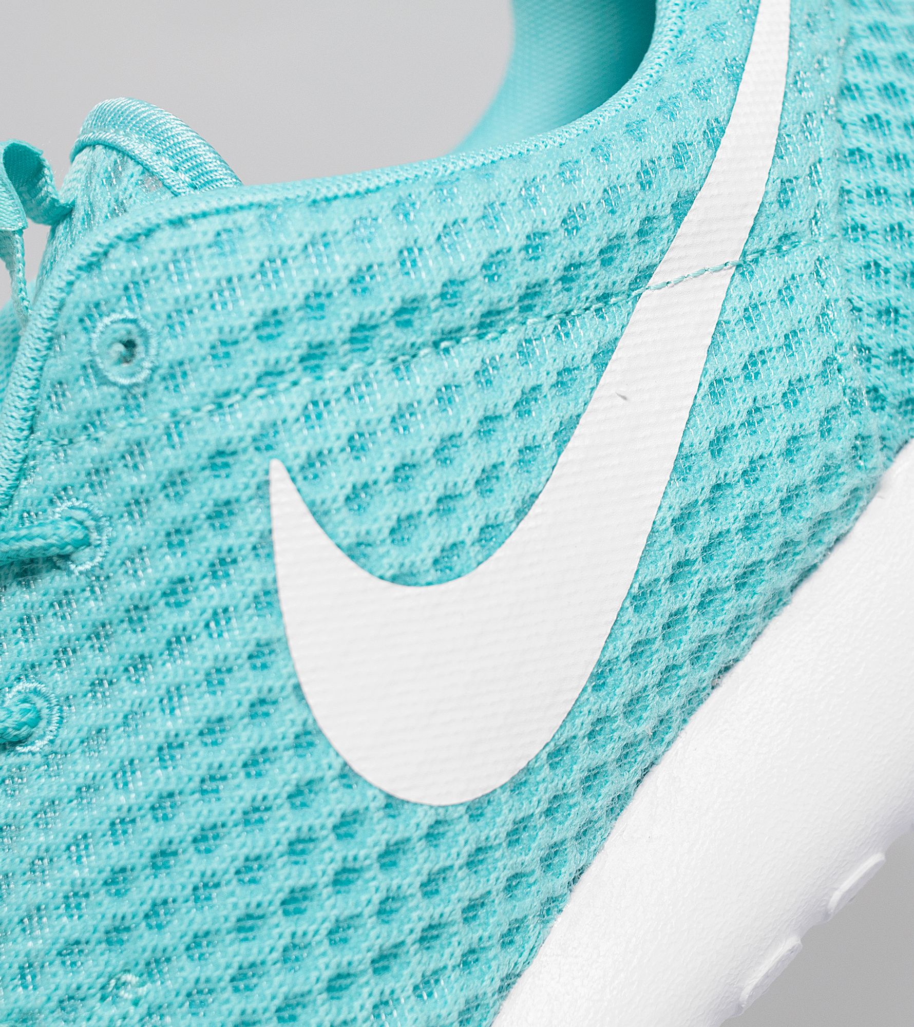 nike roshe one breeze
