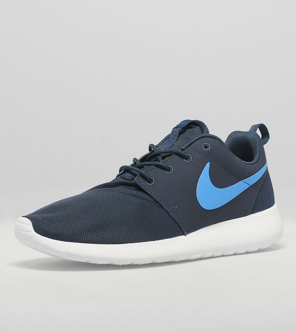 size 1 nike roshe
