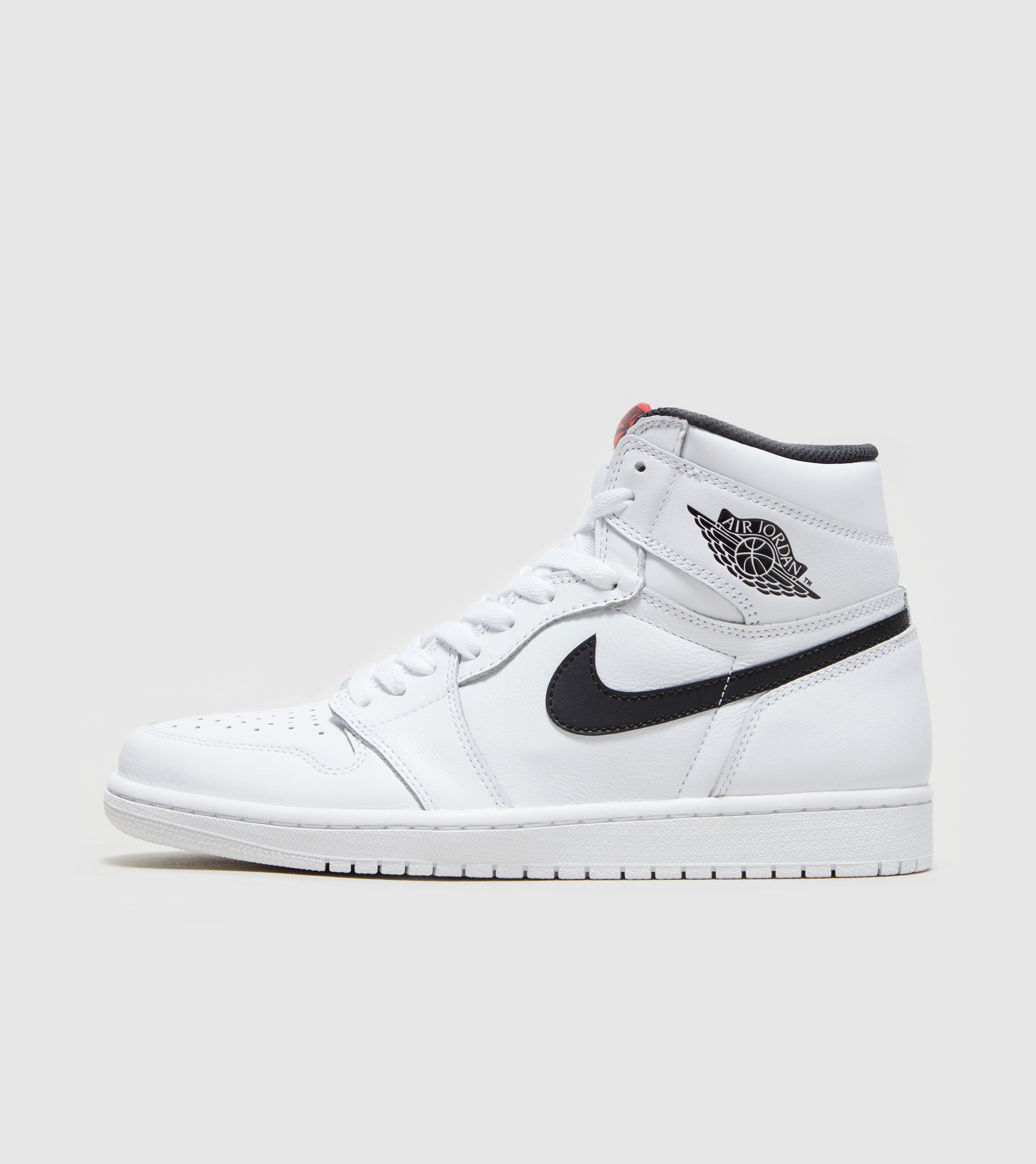 ying yang aj1