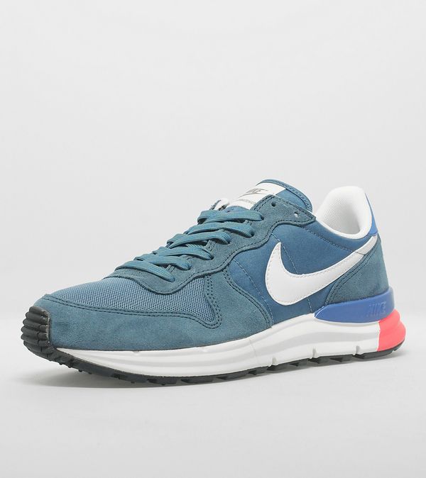 nike internationalist copper moon