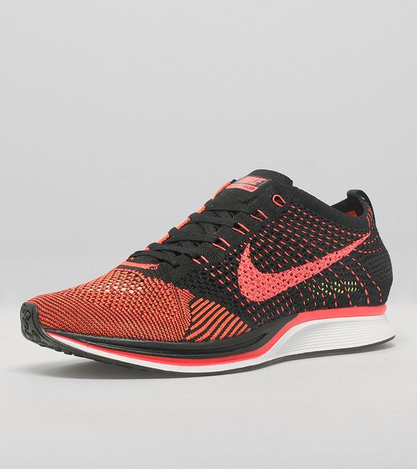 nike flyknit racer size 6