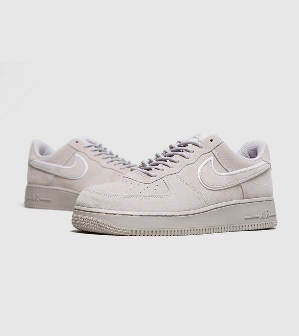 nike air force lv8 suede