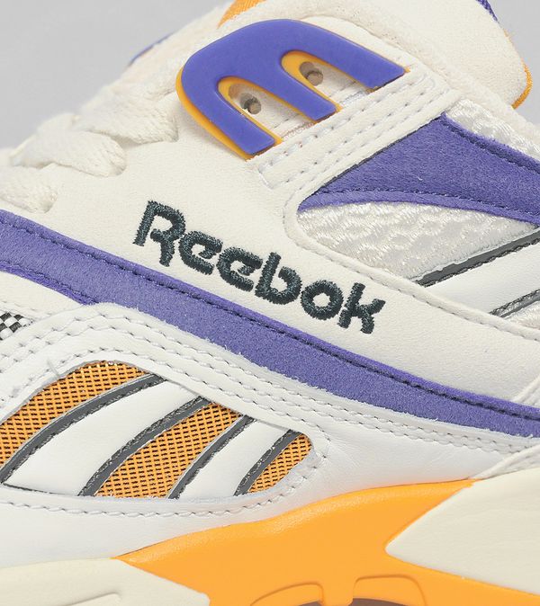 vintage reebok pump trainers