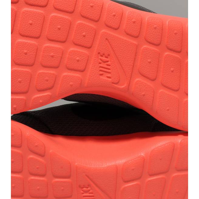 does nike roshe run small