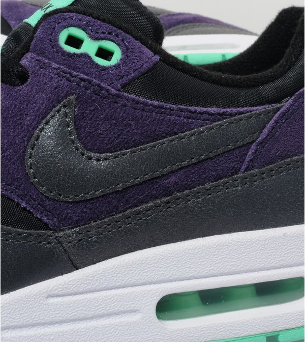 ladies size 6 nike air max