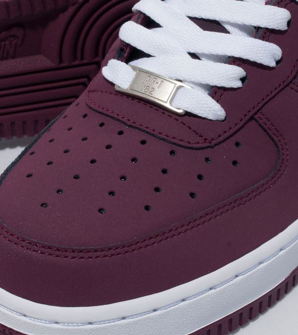 what size nike air force 1 am i