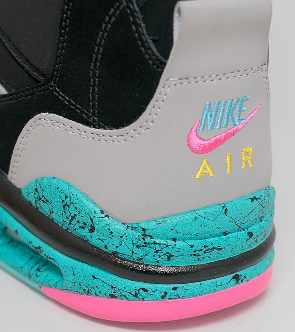 nike air command force size 7
