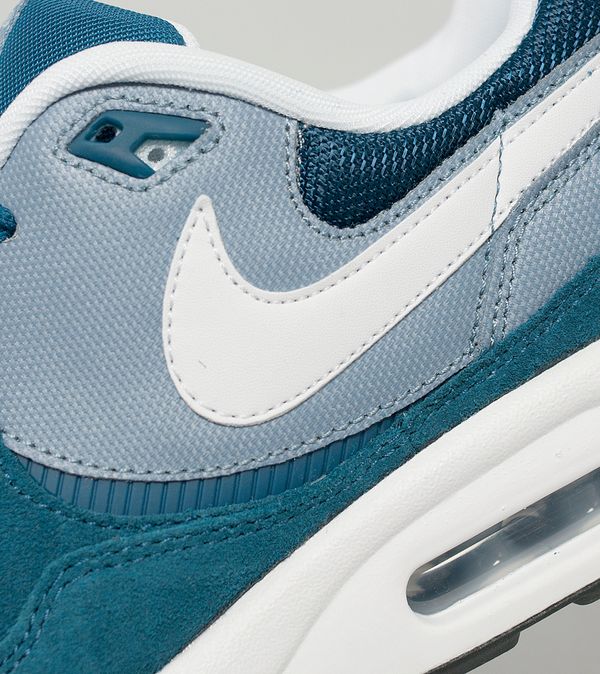 size air max light