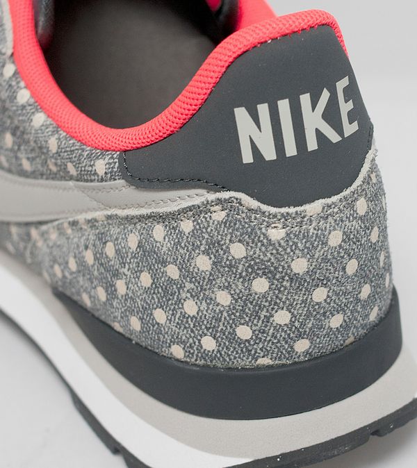 nike polka dot soccer cleats