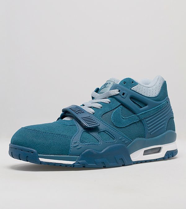 size exclusive trainers