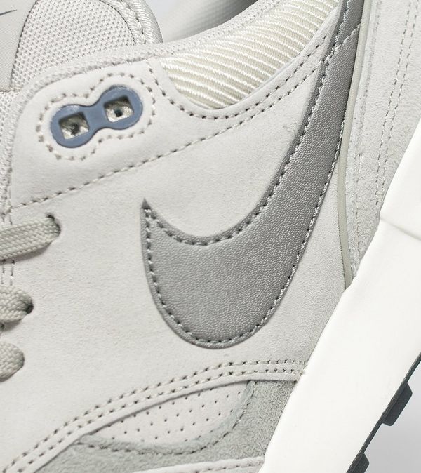 nike air odyssey leather