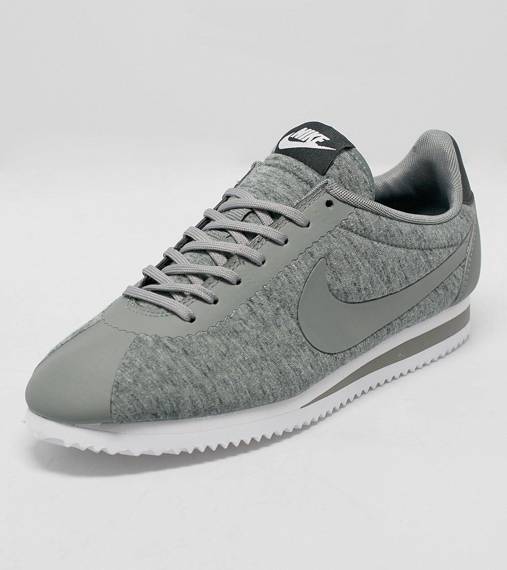 nike cortez fleece