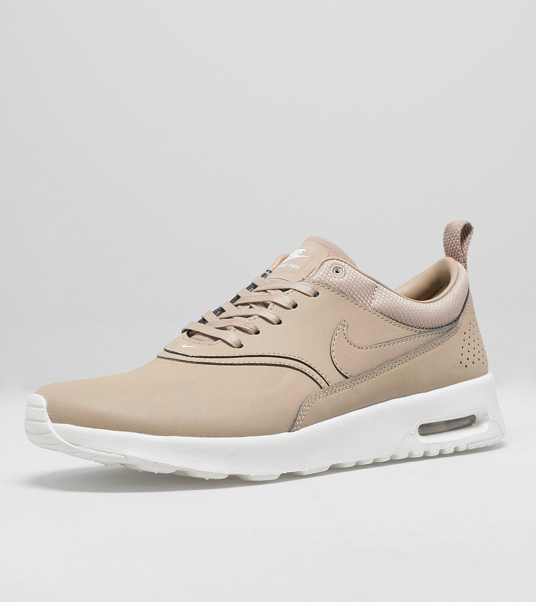 nike thea camel