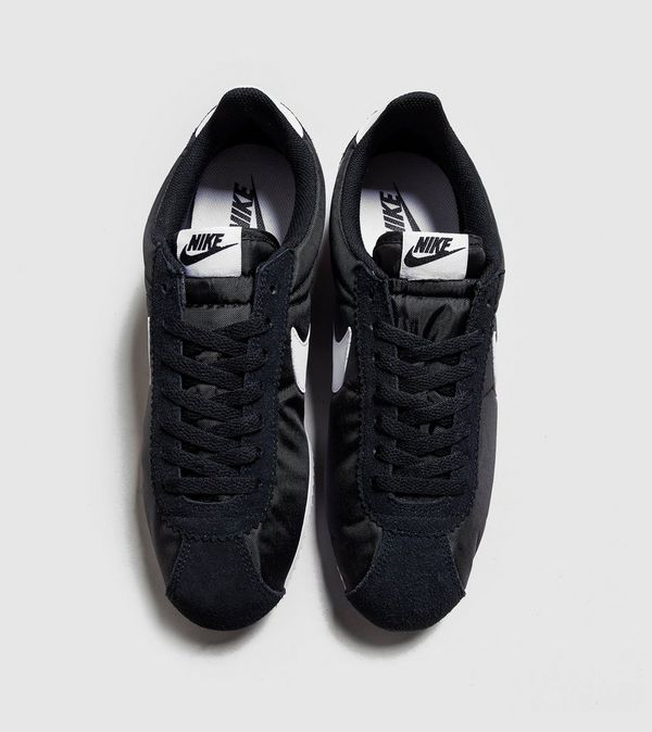 nike cortez size 10.5