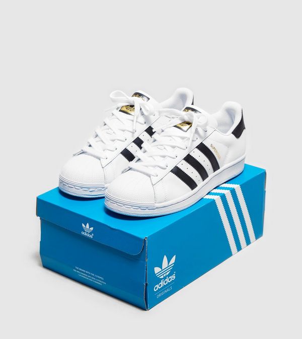 womens size 6 adidas superstar