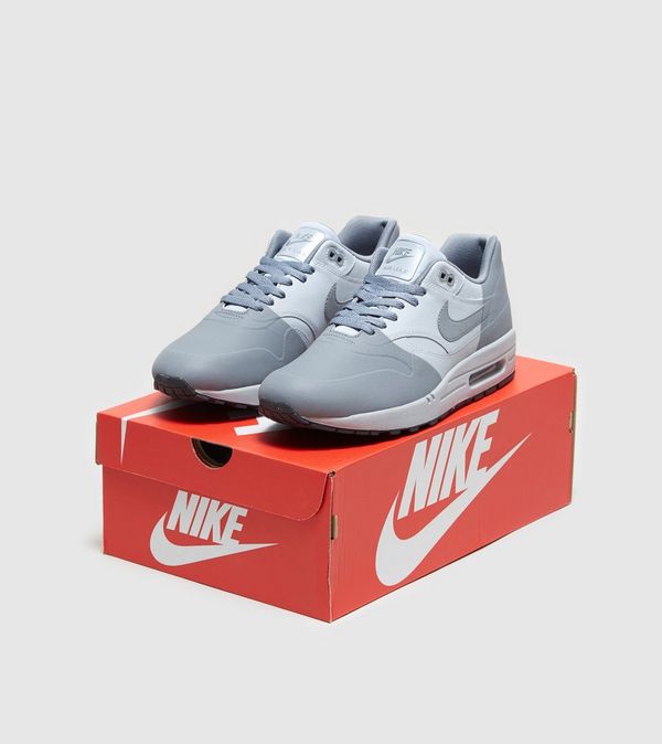 am1 wolf grey