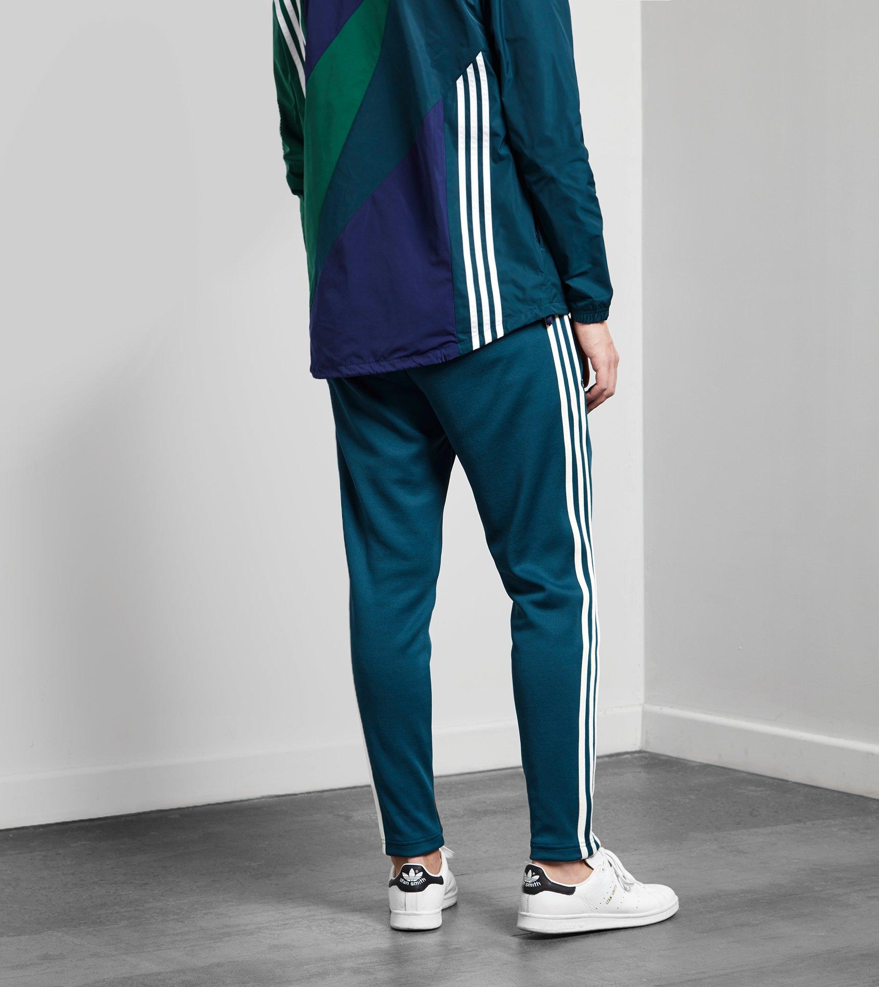 tracksuit adidas al ikhsan