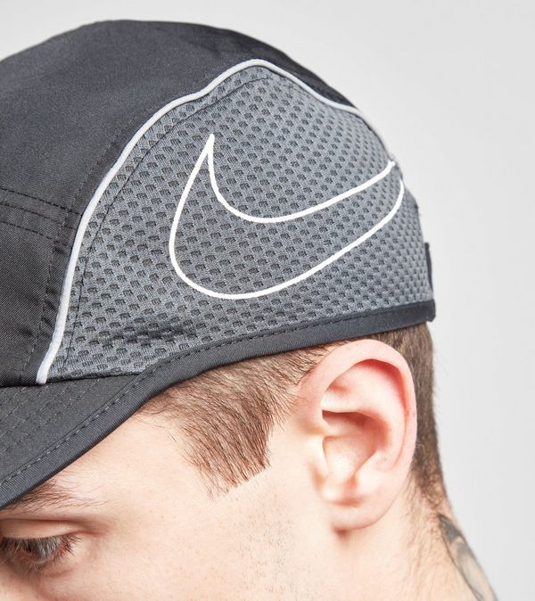 nike peak caps