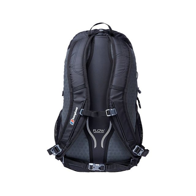 新品✨berghaus REMOTE 28 ブラックリュック　多機能 新品✨berghaus REMOTE 28 ブラックリュック 多機能