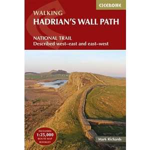 Guide Book: Walking Hadrian's Wall Path: Mark Richards