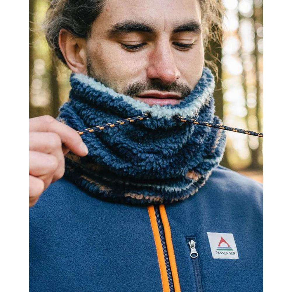 Passenger Unisex Mulled Sherpa Fleece Snood - Blue Coral Pattern