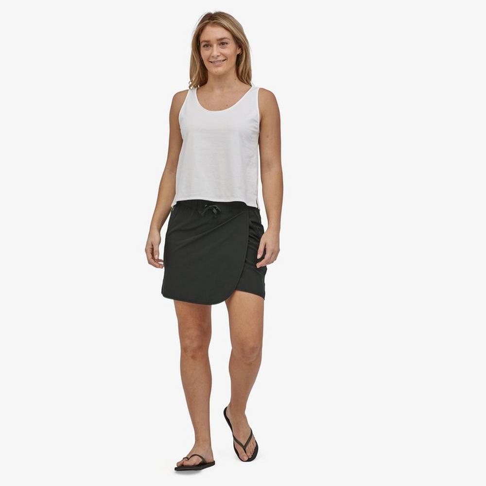 Patagonia women's fleetwith store skort