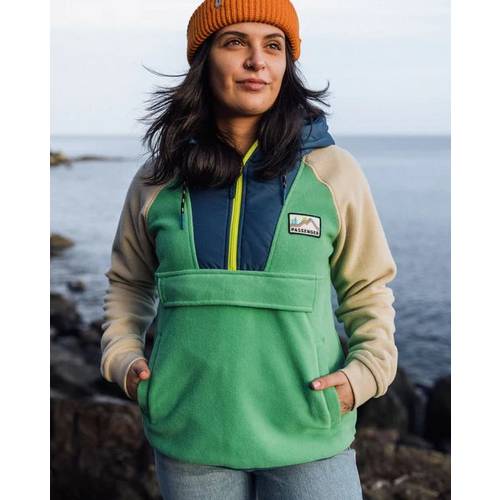 KUHL Women’s Fleece Sweater Size L Green/Cream Colored