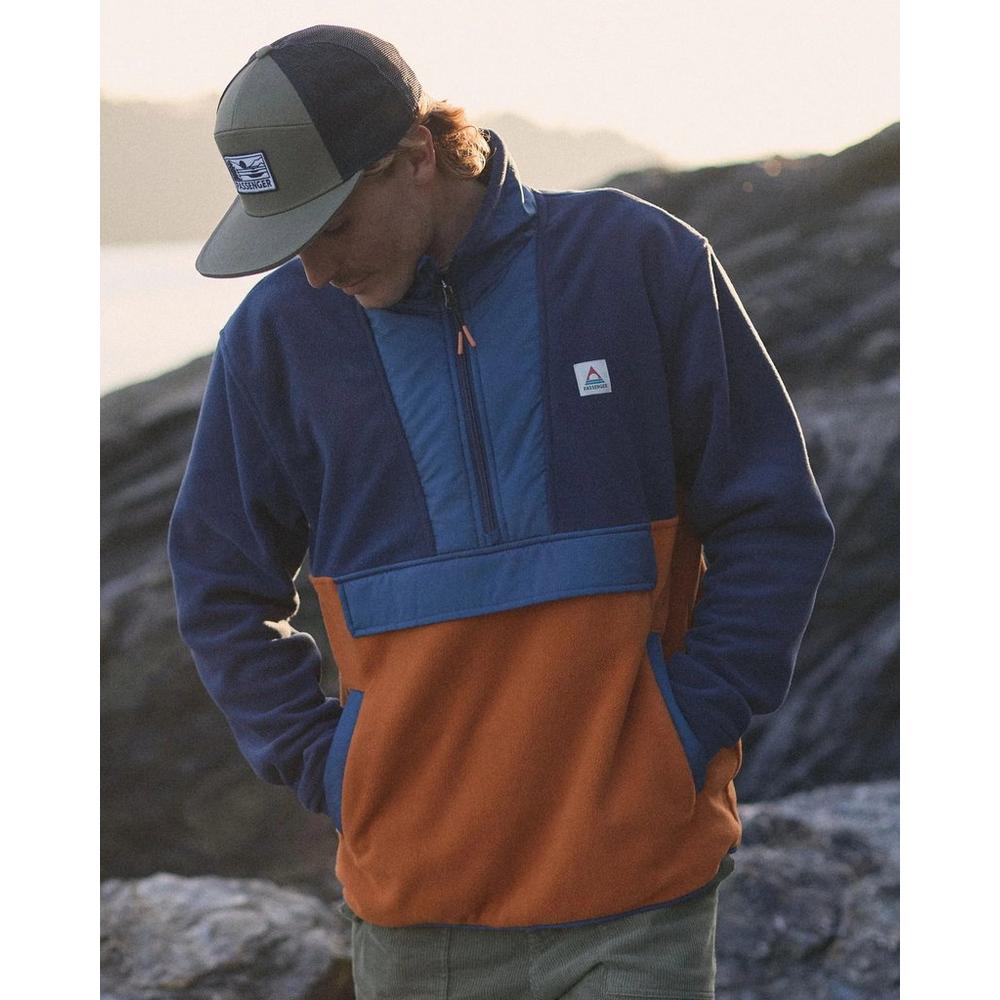 Passenger Men's Woodland Hoodless 1/2 Zip Fleece - Blue / Orange