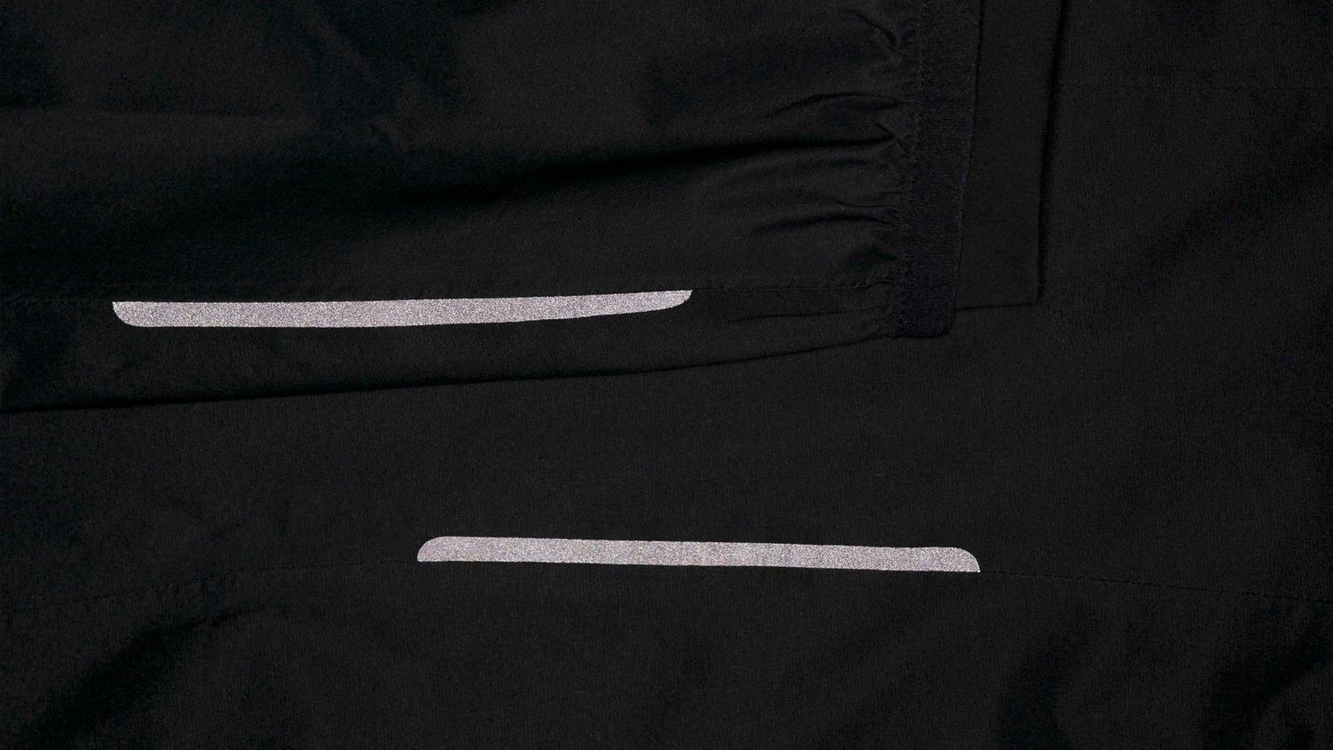 Rapha Men's Core Rain Jacket II - Black | Cycling Clothing | Tiso UK