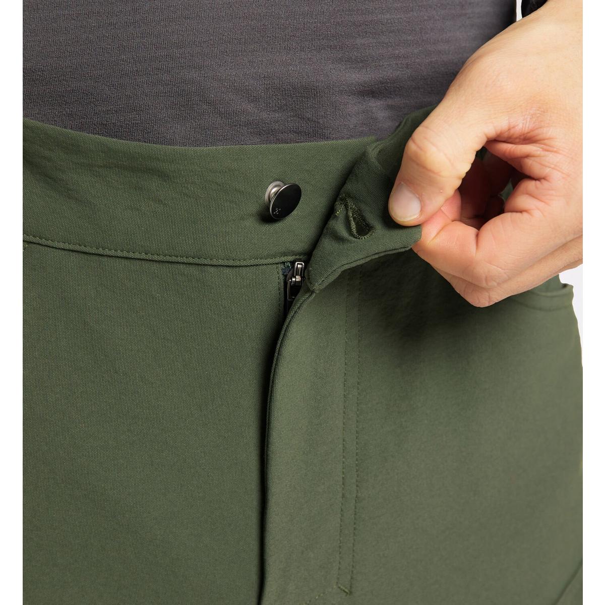 Haglofs Men's Rugged Mountain Pant | Regular - Seaweed Green/True Black