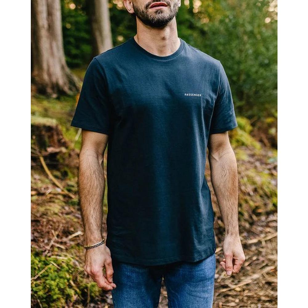 Passenger Men's Made to Roam Recycled Cotton T-Shirt - Navy