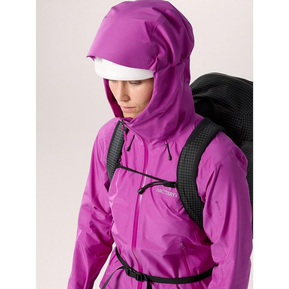 Arc'teryx Women's Beta LT Jacket - Groovie