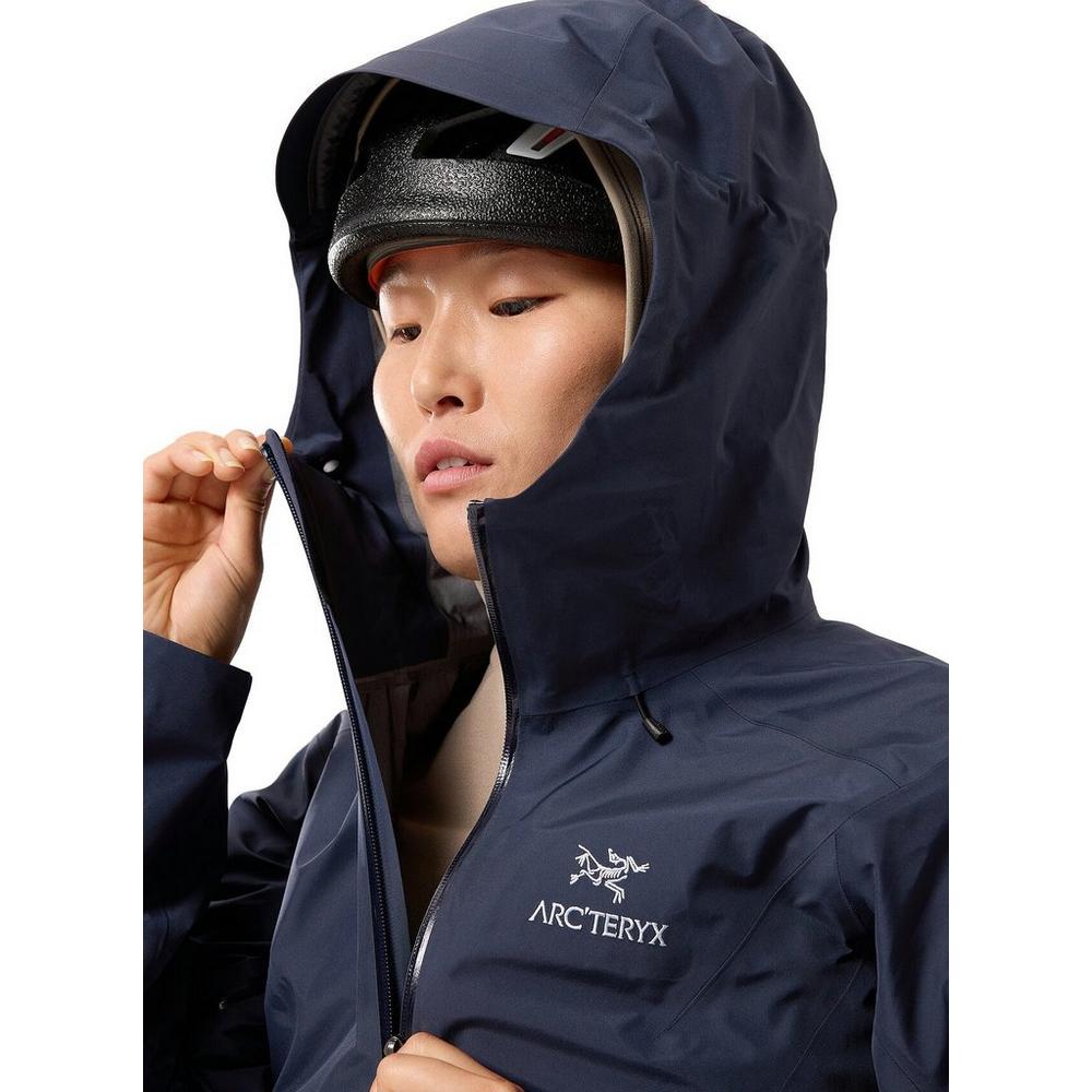 Arc'teryx Women's Beta LT Jacket - Black Sapphire