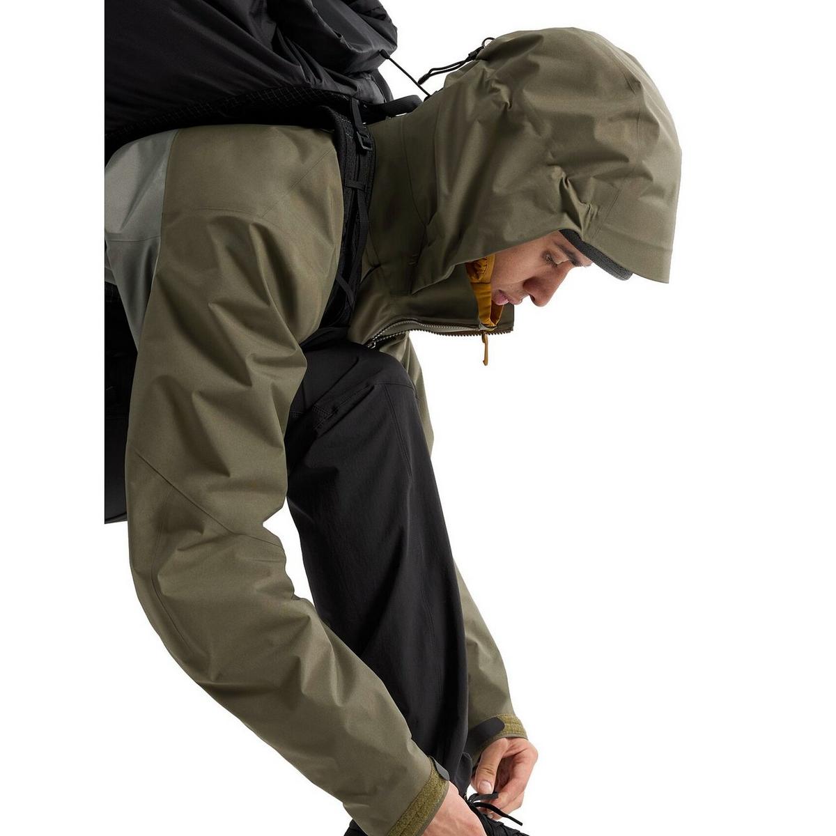 Arc'teryx Men's Beta AR Jacket (Revised) - Forage/Tatsu