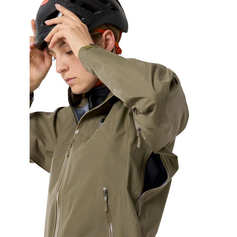 Arc'teryx Women's Beta SL Jacket - Tatsu | Tiso