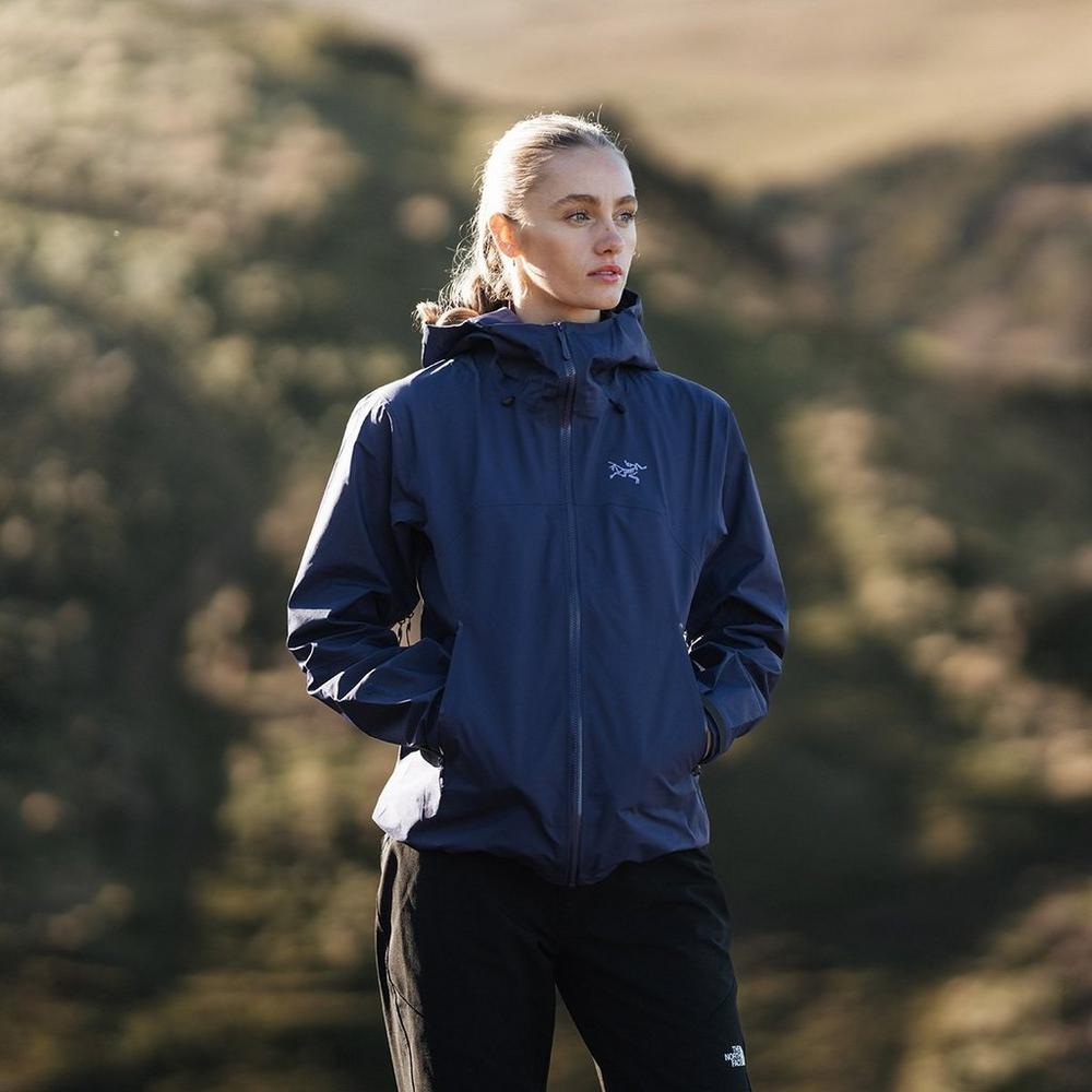 Arc'teryx Women's Beta SL Jacket - Soulsonic | Tiso