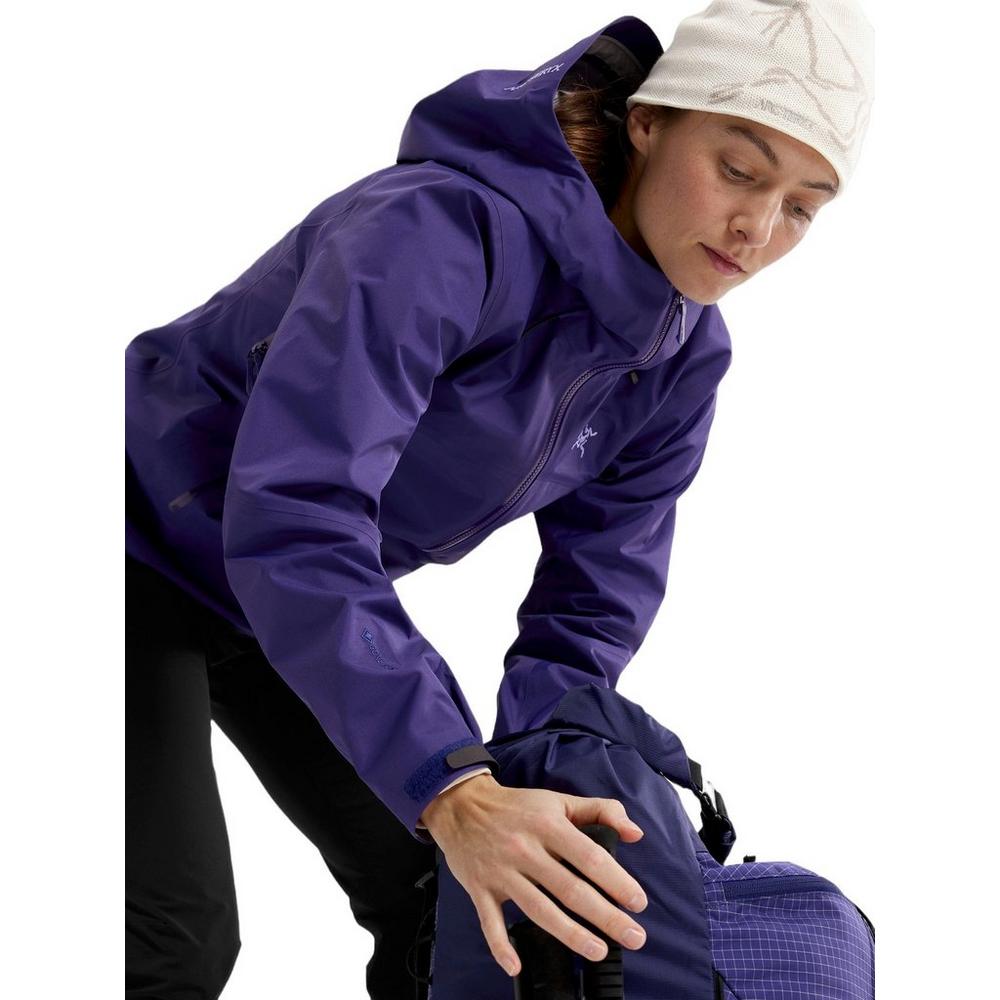 Arc'teryx Women's Beta SL Jacket - Soulsonic