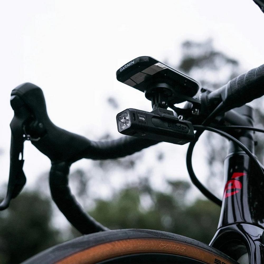 Knog Blinder 900 Front Bike Light - Black