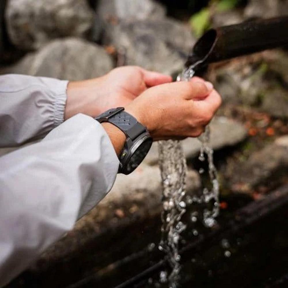 Suunto Race S Titanium Graphite Smartwatch - Grey