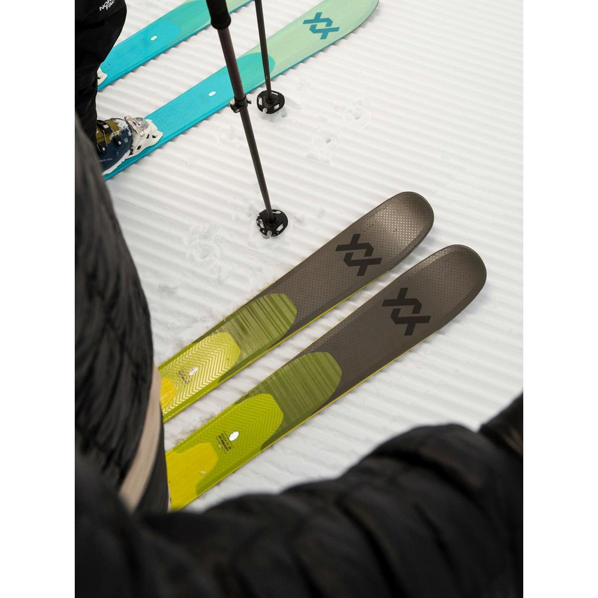 Volkl Men's Blaze 86 Skis - Skis Only - Green