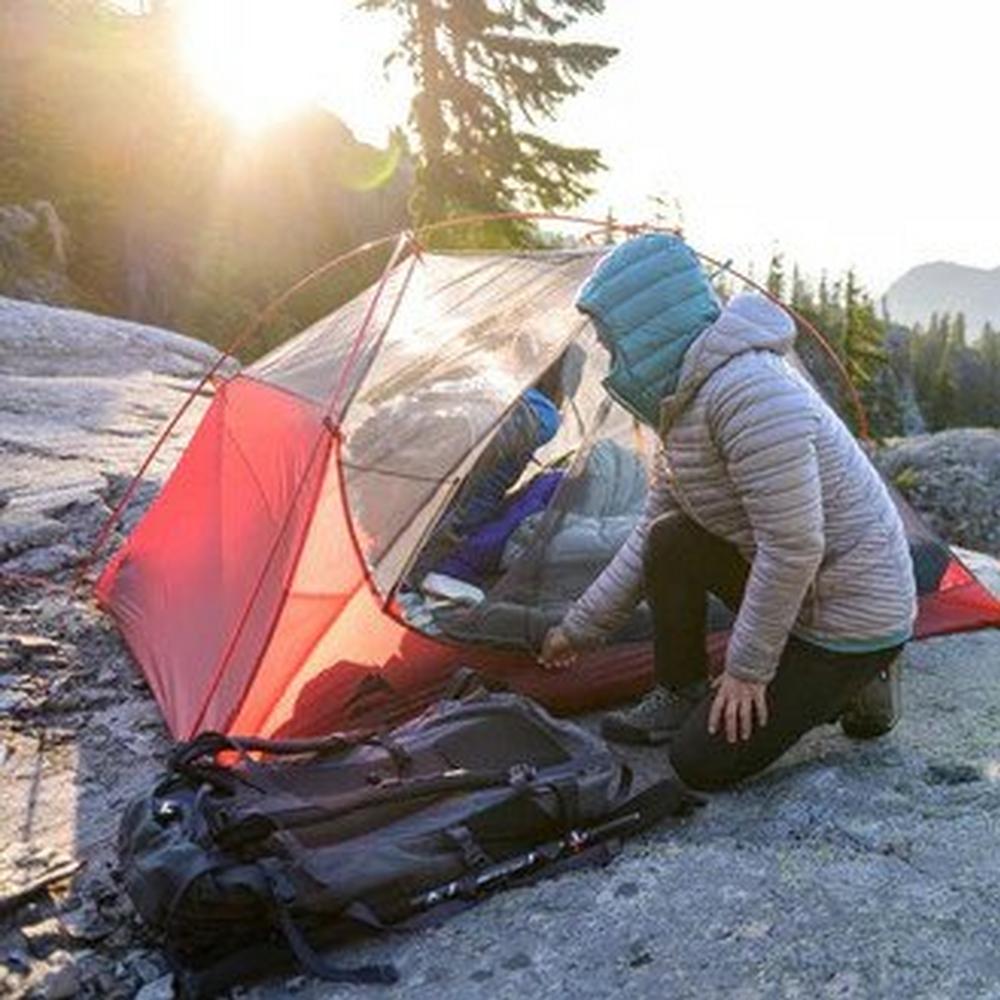 M.s.r. FreeLite™ 2-Person Ultralight Backpacking Tent – Green