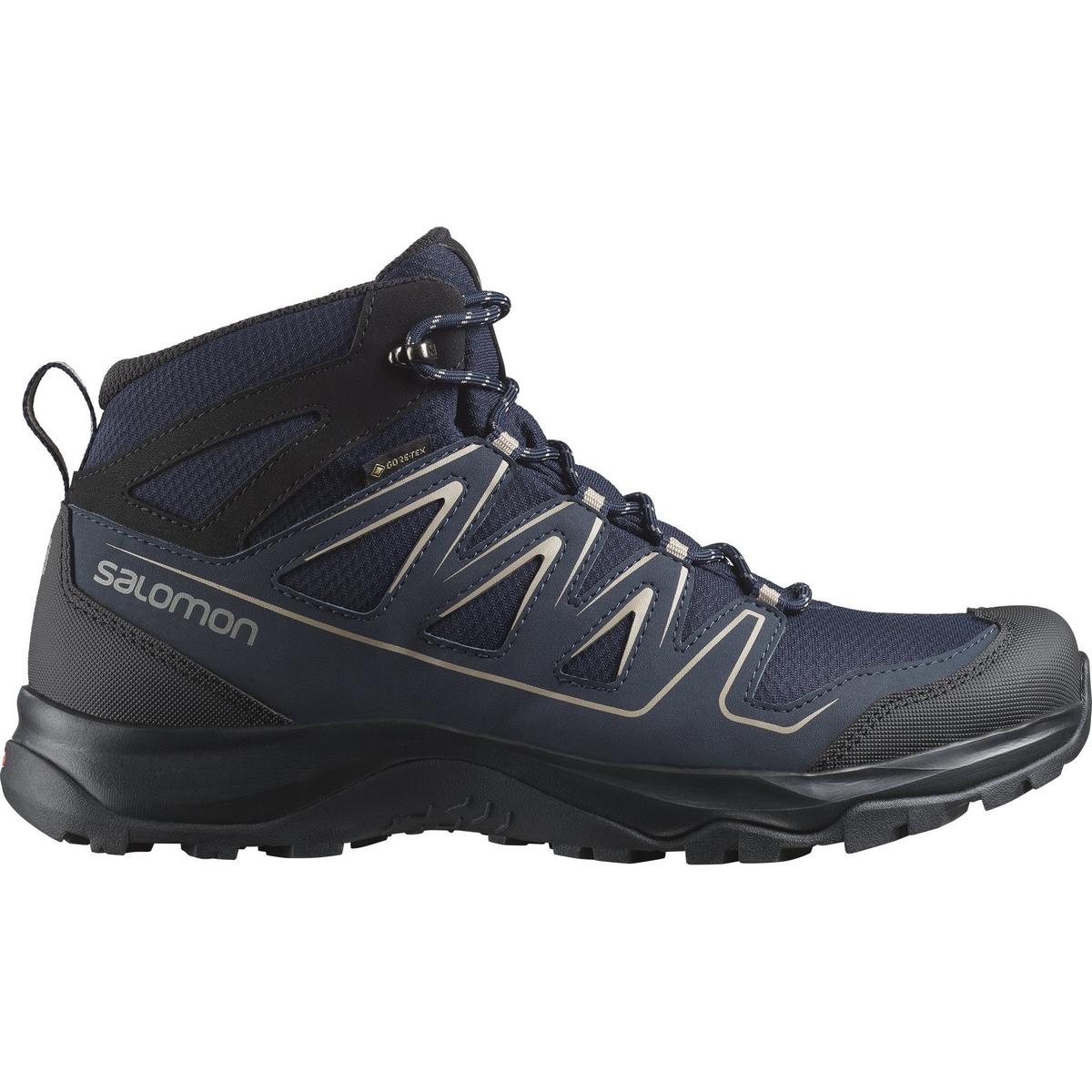 Black nike best sale hiking boots