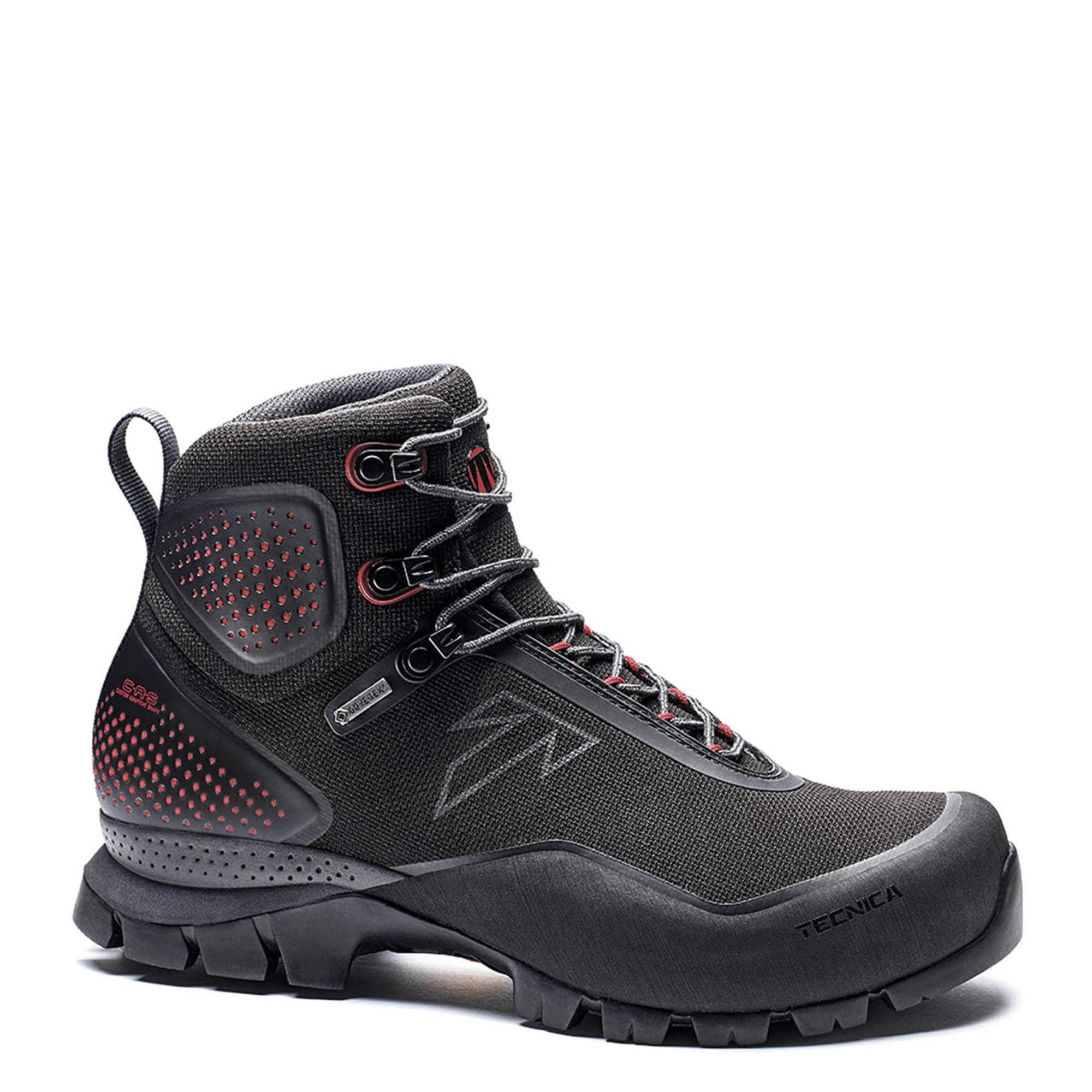 most comfortable walking boots