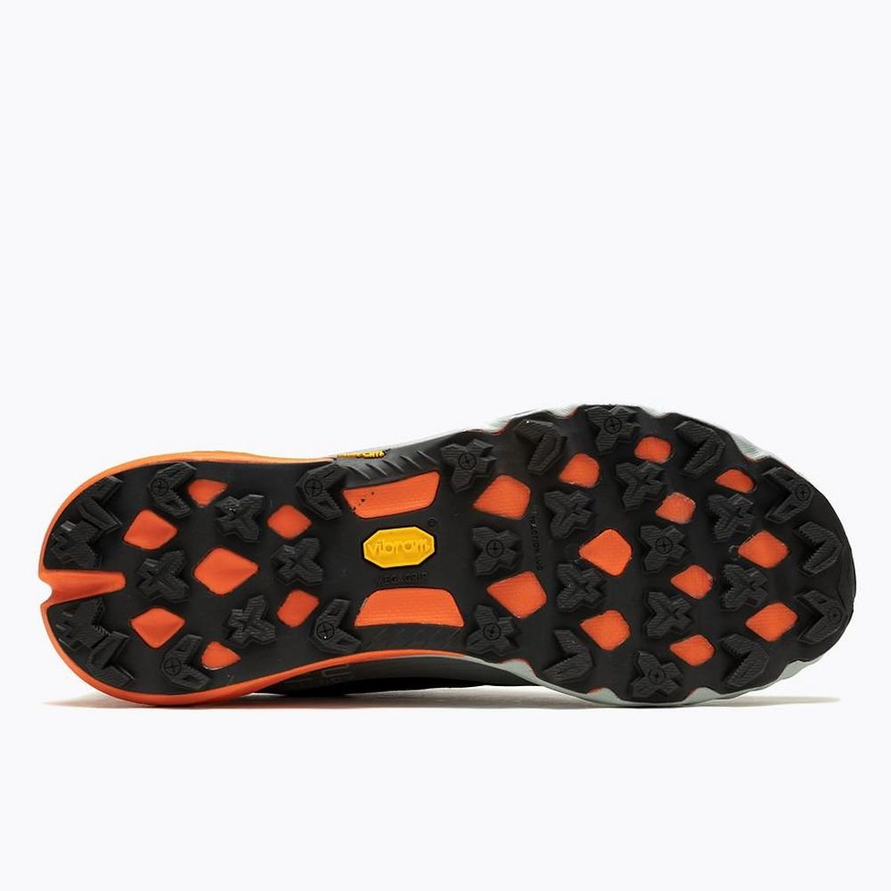 Running shoes with outlet vibram soles